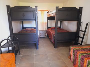 Se vende gran finca en pueblo tapao