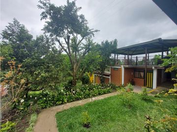 Se vende hermosa finca en Pueblo Tapao
