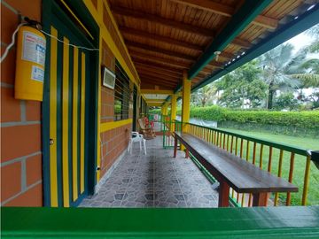 Se vende hermosa finca en Pueblo Tapao