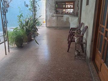 Casa en venta en Lanus Oeste