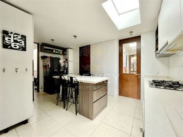 Casa en Venta en Av. Chamisero - Jumbo