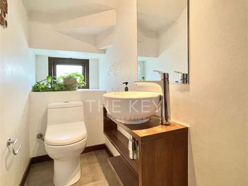 Casa en Venta en Av. Chamisero - Jumbo