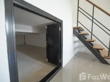 4 Bedroom House for sale at Meephom Home