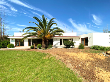 Condominio Santa Esther, son dos casas en el Terreno.