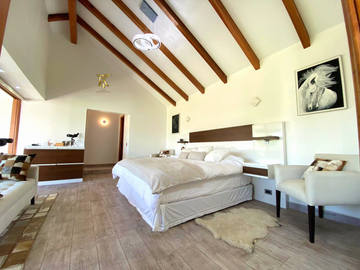 Condominio Santa Esther, son dos casas en el Terreno.