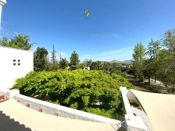 Condominio Santa Esther, son dos casas en el Terreno.