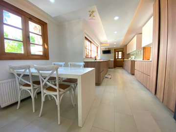 Condominio Santa Esther, son dos casas en el Terreno.