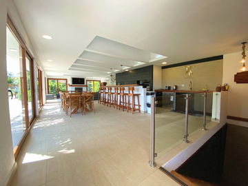 Condominio Santa Esther, son dos casas en el Terreno.