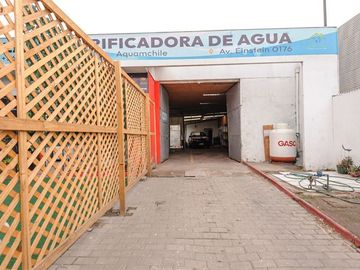 Local Comercial en Venta en Einstein / Las Torres