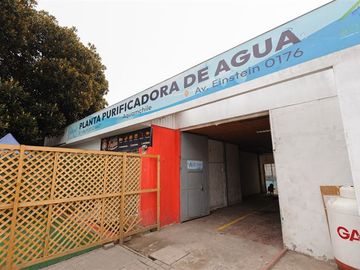 Local Comercial en Venta en Einstein / Las Torres
