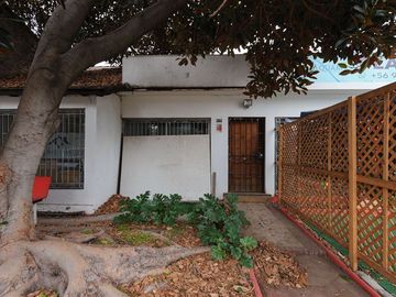 Local Comercial en Venta en Einstein / Las Torres