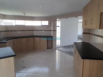 Casas Venta AV.  Los Tucanes   - LURIGANCHO
