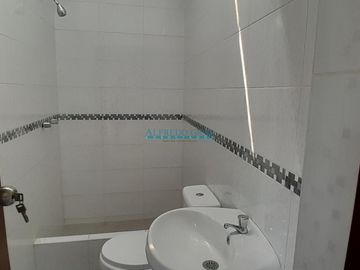 Casas Venta AV.  Los Tucanes   - LURIGANCHO