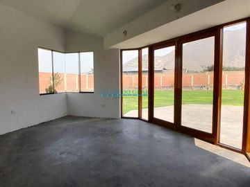 Casas Venta AV.  Los Tucanes   - LURIGANCHO