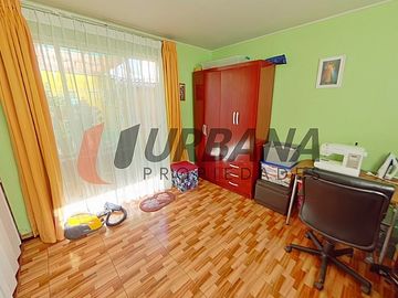 CASA CON EXCELENTE UBICACIÓN LA FLORIDA