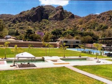 CASA DE CAMPO NUEVA EN VENTA EN COTO TEPOZTLAN.