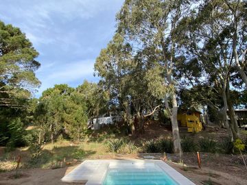 ALQUILER TEMPORAL, CASA, BARRIO BOSQUE, LOTE AL 100, 5 AMBIENTES