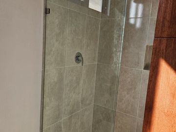 VENTA CASA DE DOS PISOS EN RESIDENCIAL INARA, CHOLUL, MÉRIDA, YUCATÁN