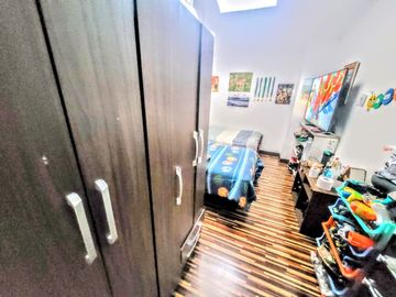 Se Vende Casa De Dos Pisos En Villa El Sol, Maipú