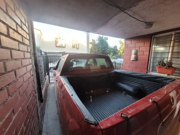 Se Vende Casa De Dos Pisos En Villa El Sol, Maipú