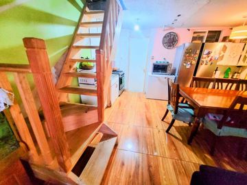 Se Vende Casa De Dos Pisos En Villa El Sol, Maipú