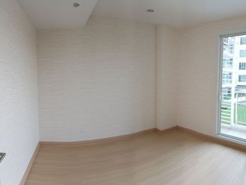 2 Bedrooms 2 Bathrooms - Supalai Riva Grande