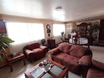CASA EN VENTA EN SAN FELIPE DE JESUS, GUSTAVO A. MADERO.
