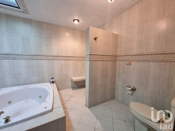 CASA EN VENTA PUERTA DE HIERRO