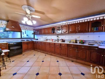 CASA EN VENTA PUERTA DE HIERRO
