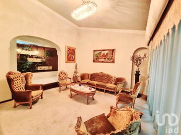 CASA EN VENTA PUERTA DE HIERRO