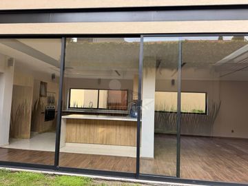 Venta casa nueva en cerrada con vigilancia Herradura
