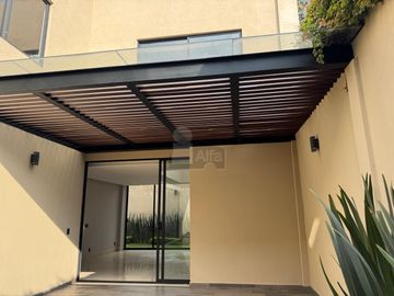 Venta casa nueva en cerrada con vigilancia Herradura