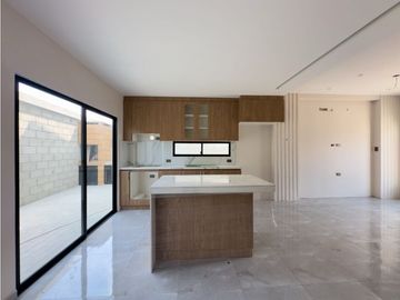 CASAS MODERNAS EN CONJUNTO PRIVADO | ALTAGRACIA, MANTA
