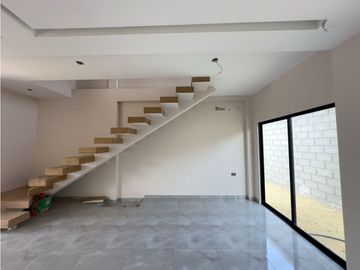 CASAS MODERNAS EN CONJUNTO PRIVADO | ALTAGRACIA, MANTA