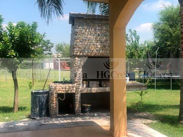 QUINTA EN VENTA EN CADEREYTA