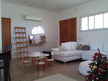 CASA EN ESQUINA EN COUNTRY HARAS DE FUNES BARRIO PRIVADO