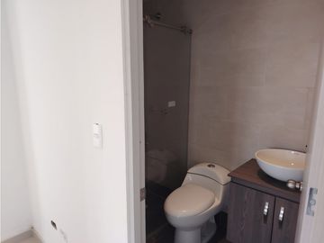 Vendo lindo apartamento en Torres de Serenguetti El Rosal