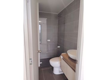 Vendo lindo apartamento en Torres de Serenguetti El Rosal
