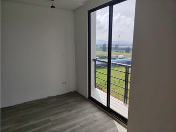 Vendo lindo apartamento en Torres de Serenguetti El Rosal