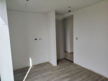 Vendo lindo apartamento en Torres de Serenguetti El Rosal