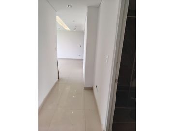 Vendo lindo apartamento en Torres de Serenguetti El Rosal