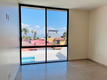 Casa en Fraccionamiento en Lomas de Tetela Cuernavaca - ROQ-1247-Fr