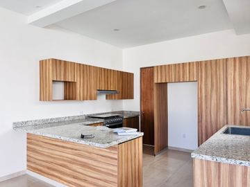Casa en Fraccionamiento en Lomas de Tetela Cuernavaca - ROQ-1247-Fr