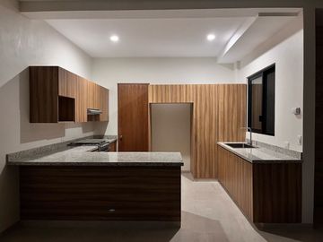 Casa en Fraccionamiento en Lomas de Tetela Cuernavaca - ROQ-1247-Fr