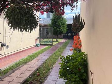 Casa en venta en Banfield Este