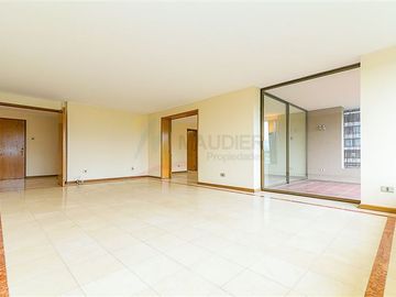Departamento en Venta en El Golf