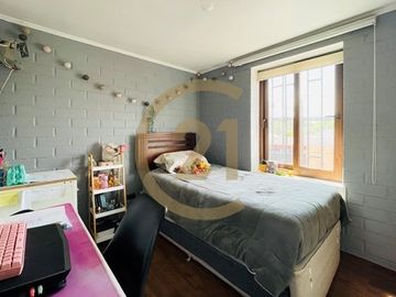 Casa en venta Antumalal con Ohiggins, Quilicura