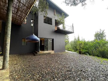 Villa 100% sustentable de 5 casas, San Mateo Acatitlán, Valle de Bravo