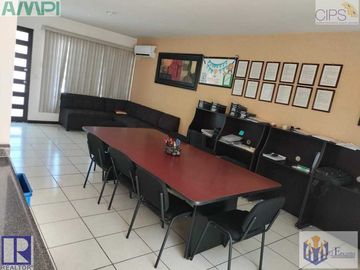 Se vende casa en Bonaterra