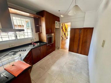 Venta- Lacroze 4958 - Duplex 4 amb - V. Ballester
